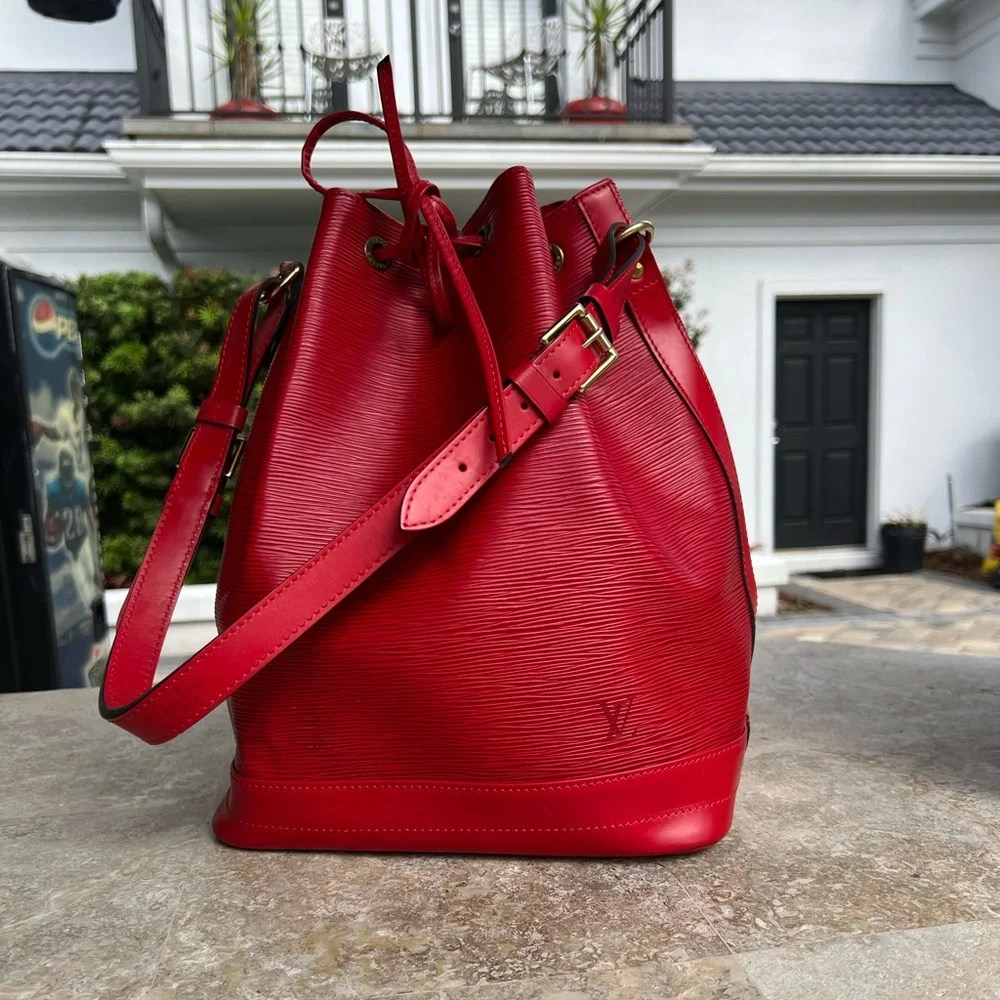 Louis Vuitton Noe Red Epi Shoulder Bag - Picture 1 of 12